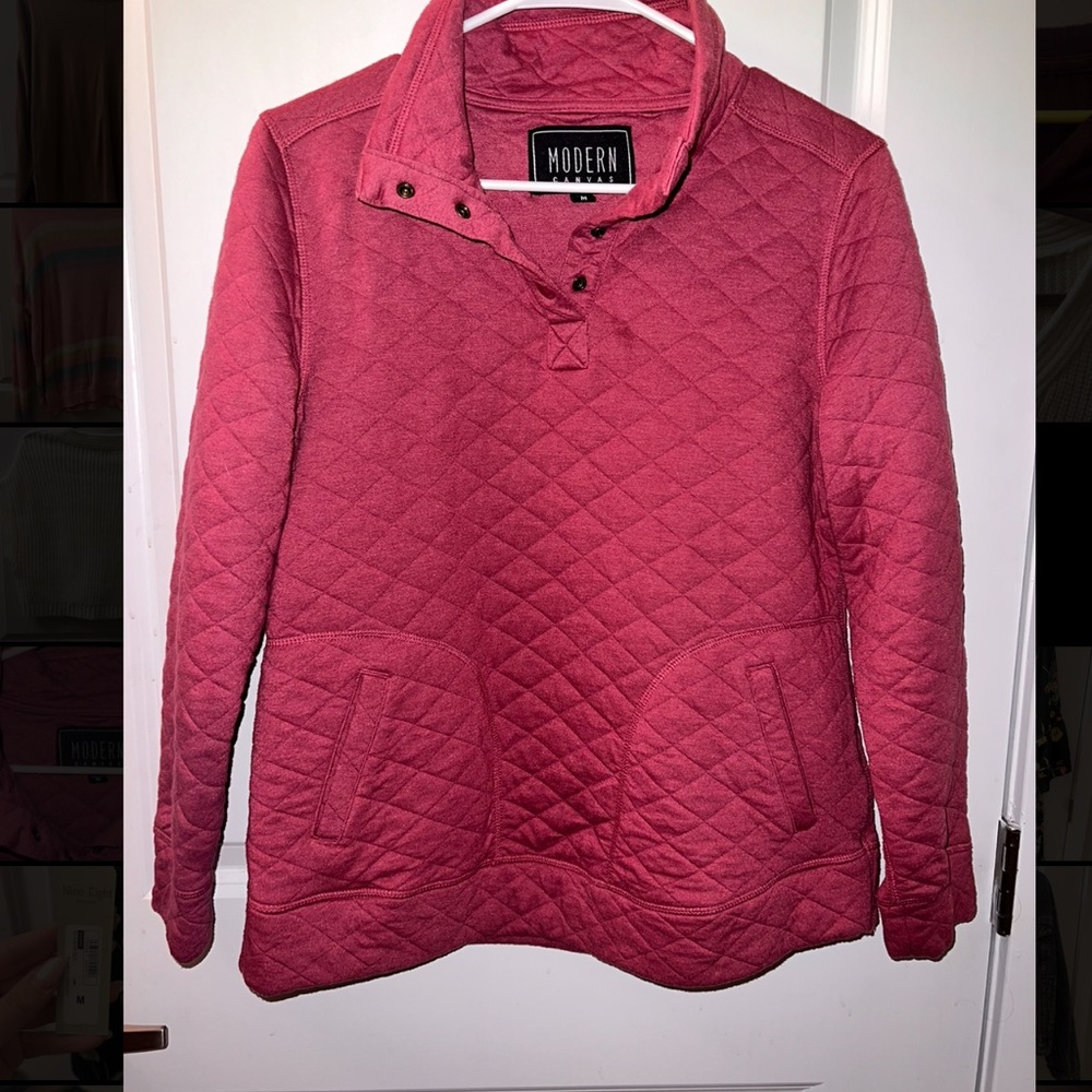 Modern Quilted V-Neck Quilted Swestshirt in Pink